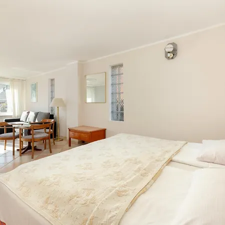 Dom Goscinny Sand Nocleg ze śniadaniem Rewal