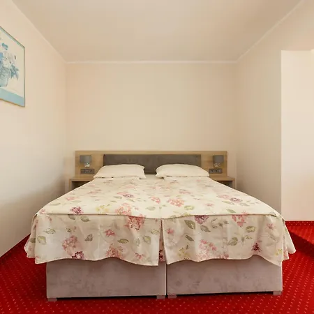 Bed & Breakfast Dom Goscinny Sand Rewal