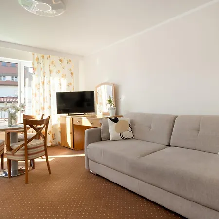 Bed & Breakfast Dom Goscinny Sand Rewal