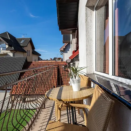 Oda ve Kahvaltı Dom Goscinny Sand