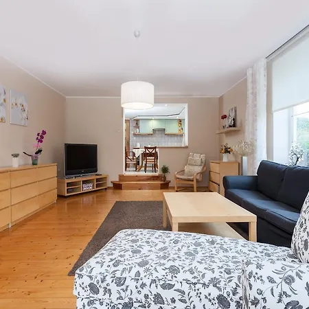 Oda ve Kahvaltı Dom Goscinny Sand 3*