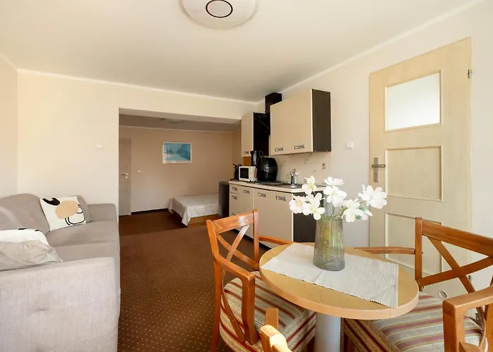 Dom Goscinny Sand 레왈