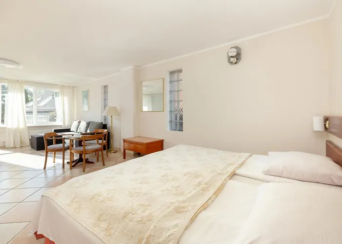 Dom Goscinny Sand B&B 레왈