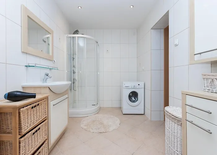 Dom Goscinny Sand 레왈